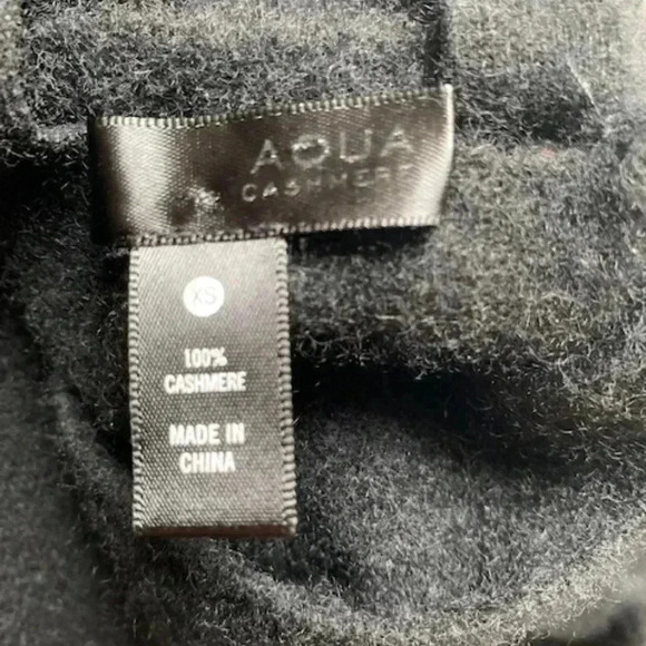 AQUA Cashmere Lace-Up Back V-neck Sweater Black Size XS - Picture 4 of 10